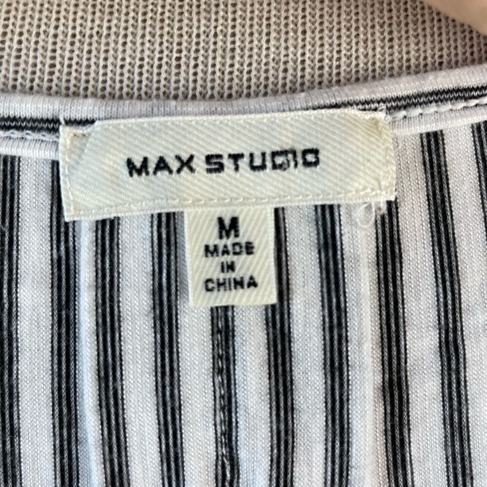 Max Studio Cold Shoulder Top Size M EUC - Picture 5 of 5